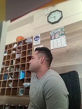 Snapshot of Maximil56 chatting on October 9, 8:42 pm Maximil56 online show from October 9, 8:42 pm