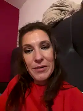 Lwhite1 online show from December 13, 9:32 pm