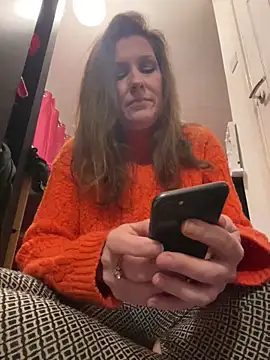 Lwhite1 online show from March 16, 11:37 pm