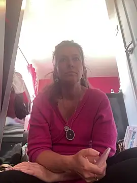 Lwhite1 online show from October 20, 3:45 pm