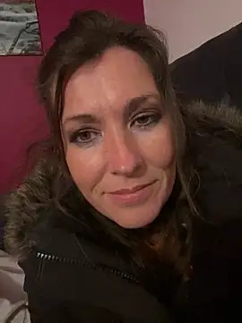 Lwhite1 online show from February 5, 5:31 pm