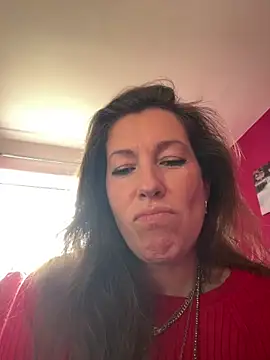 Lwhite1 online show from April 9, 4:24 pm