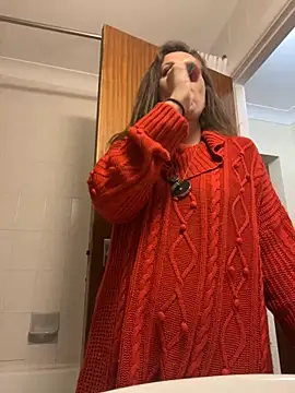 Lwhite1 online show from October 10, 11:27 pm