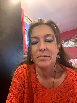 Lwhite1 online show from October 28, 4:39 pm