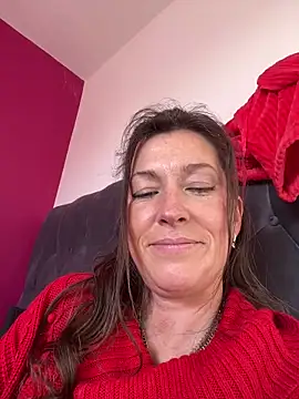 Lwhite1 online show from March 26, 4:16 pm