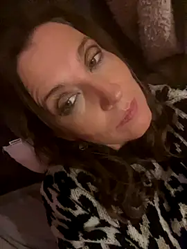 Lwhite1 online show from October 21, 11:48 pm