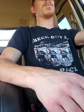 Snapshot of REDHAMMER_ chatting on October 16, 8:06 pm REDHAMMER online show from October 16, 8:06 pm