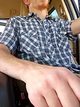 Snapshot of REDHAMMER_ chatting on September 30, 8:37 pm REDHAMMER online show from September 30, 8:37 pm