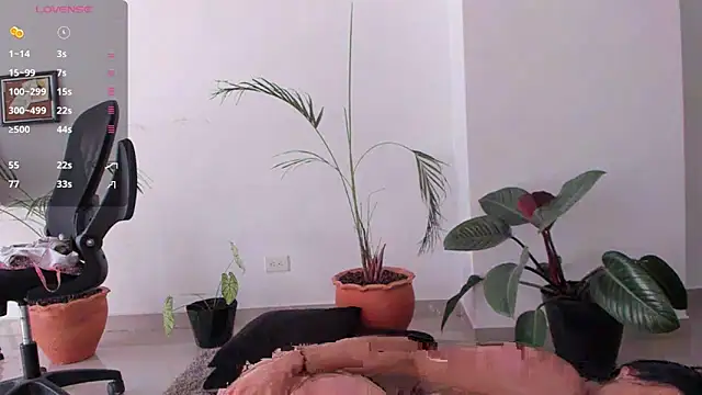 AnaHenao online show from December 20, 2:20 pm