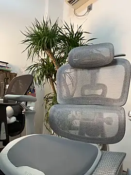 Annabody online show from March 10, 8:07 am