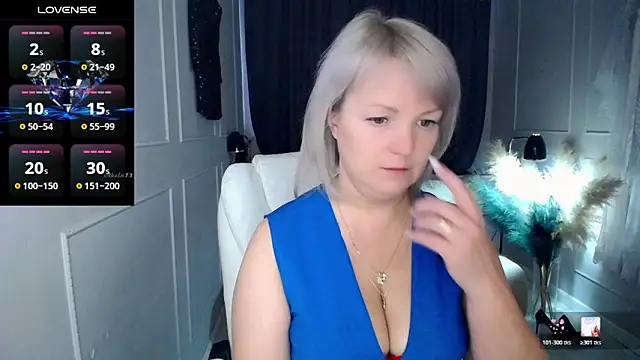 Snapshot of Juarnea chatting on February 28, 7:52 am Juarnea online show from February 28, 7:52 am