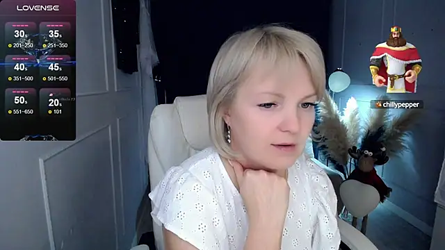 Juarnea online show from March 18, 5:33 pm