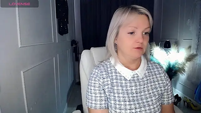 Juarnea online show from April 15, 8:09 am