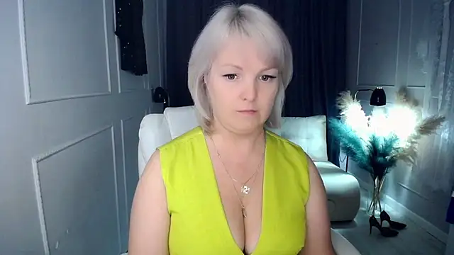 Juarnea online show from November 10, 9:36 am