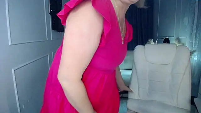 Juarnea online show from October 27, 7:04 pm