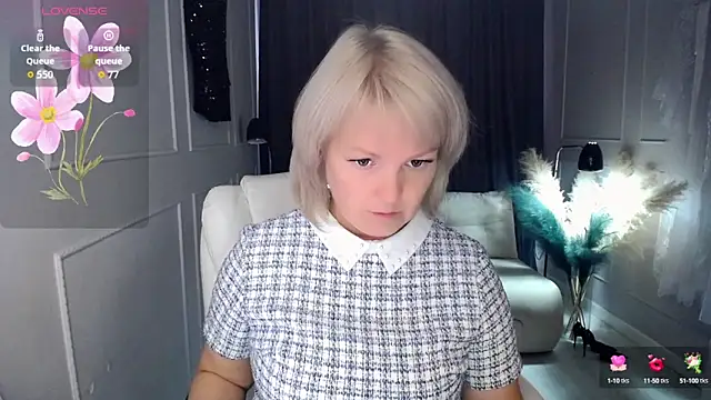 Juarnea online show from September 13, 9:09 am