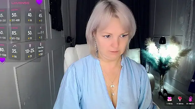 Juarnea online show from November 9, 3:10 am