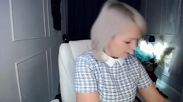 Juarnea online show from January 18, 11:46 am