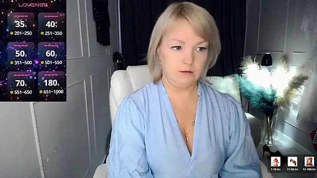 Snapshot of Juarnea chatting on February 16, 9:30 am Juarnea online show from February 16, 9:30 am