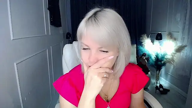 Juarnea online show from December 5, 7:40 am