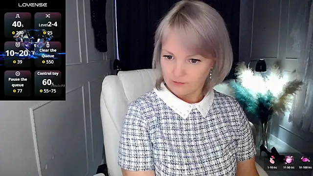 Snapshot of Juarnea chatting on March 4, 9:50 am Juarnea online show from March 4, 9:50 am