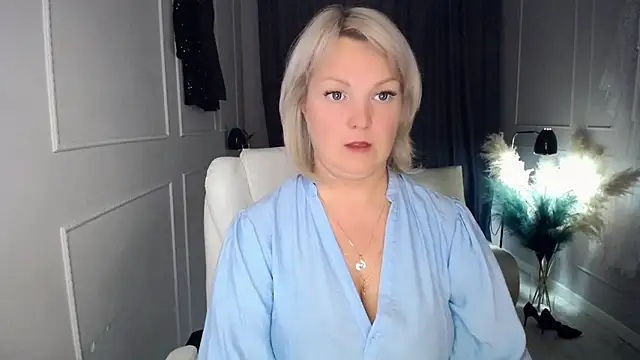 Juarnea online show from October 13, 12:29 pm