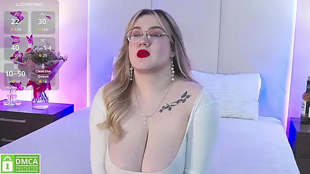 Snapshot of Nancy_Mooree chatting on November 18, 1:03 pm Nancy Mooree online show from November 18, 1:03 pm