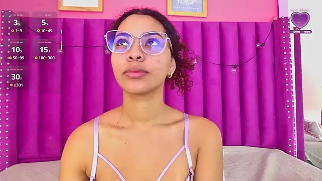 littleebonny online show from January 17, 12:53 pm