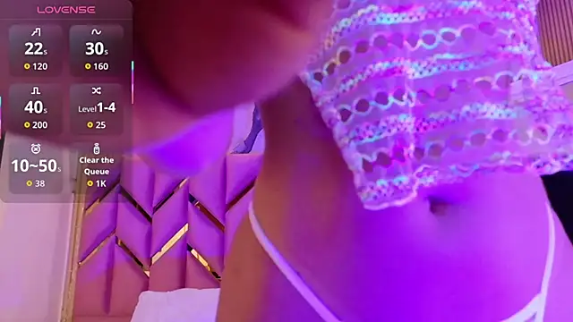 Snapshot of littleebonny chatting on November 8, 12:42 pm littleebonny online show from November 8, 12:42 pm