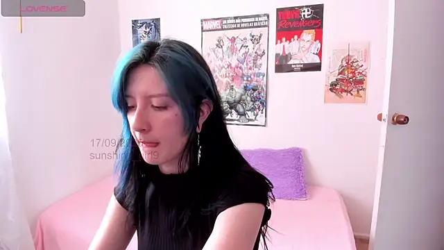 Snapshot of sunshine_girl9 chatting on September 17, 8:00 pm sunshine girl9 online show from September 17, 8:00 pm