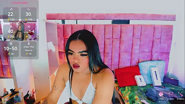 KayleighDreams  online show from May 6, 6:28 am