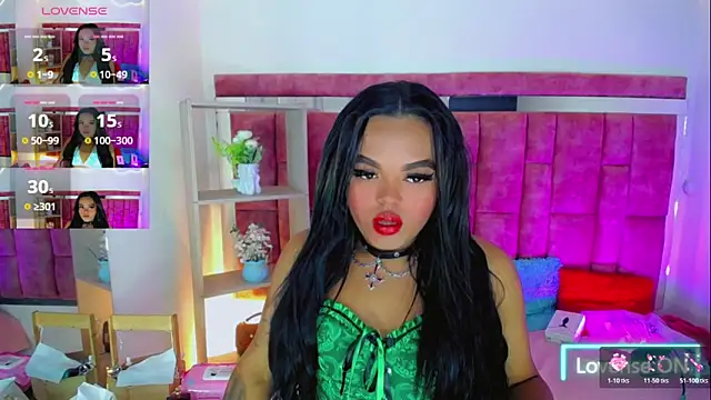 KayleighDreams  online show from June 6, 3:06 pm