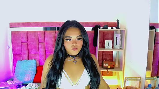 KayleighDreams  online show from May 21, 11:40 am