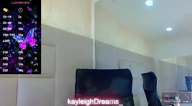 Snapshot of KayleighDreams_ chatting on February 22, 2:28 am KayleighDreams online show from February 22, 2:28 am