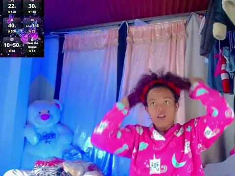 Snapshot of KayleighDreams_ chatting on September 19, 3:32 am KayleighDreams online show from September 19, 3:32 am