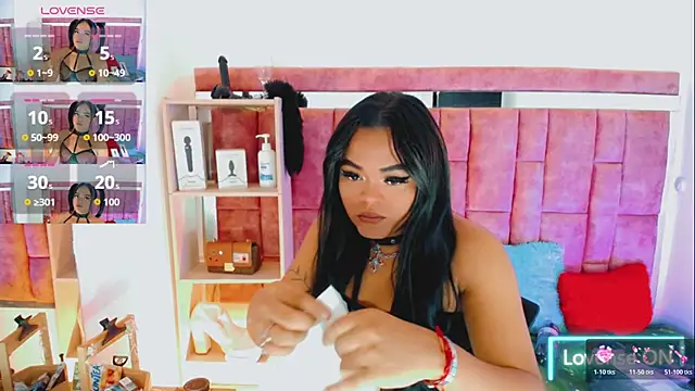 KayleighDreams  online show from May 16, 3:05 am