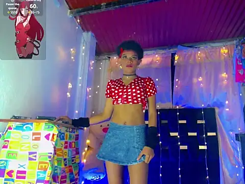 Snapshot of KayleighDreams_ chatting on September 13, 1:33 pm KayleighDreams online show from September 13, 1:33 pm
