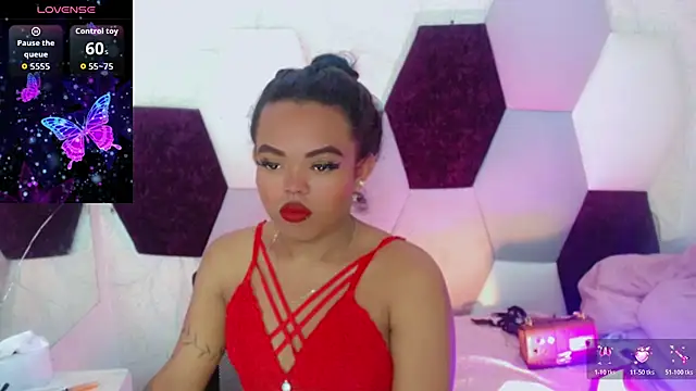 Snapshot of KayleighDreams_ chatting on February 11, 4:56 am KayleighDreams online show from February 11, 4:56 am