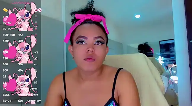 Snapshot of KayleighDreams_ chatting on February 24, 4:16 am KayleighDreams online show from February 24, 4:16 am