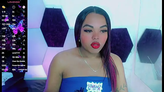 Snapshot of KayleighDreams_ chatting on January 10, 8:04 pm KayleighDreams online show from January 10, 8:04 pm