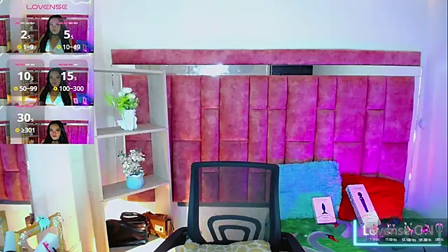 KayleighDreams  online show from June 24, 3:27 am