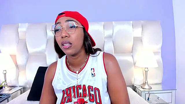 dirtyvictoria online show from November 1, 1:05 pm