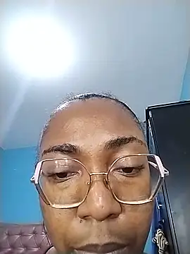 dirtyvictoria online show from June 10, 9:27 pm