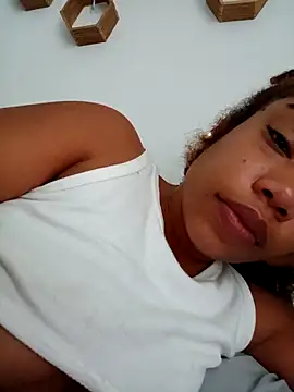 isabellehaynes online show from March 14, 11:56 am