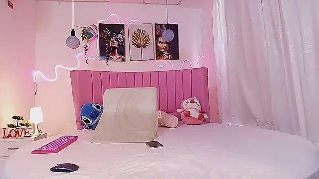 Azul horney online show from November 19, 9:26 pm