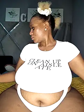 CocoBootyyy online show from April 15, 3:45 am