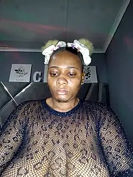 CocoBootyyy online show from June 5, 4:39 am