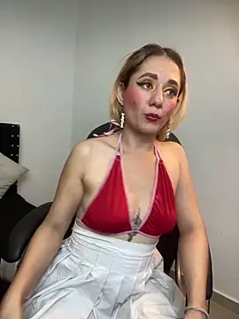 Snapshot of Angeli_Naughty1 chatting on December 5, 5:11 pm Angeli Naughty1 online show from December 5, 5:11 pm