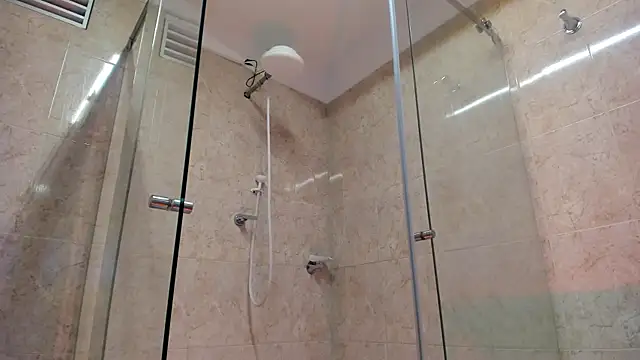 emily parkerr online show from April 15, 4:22 pm