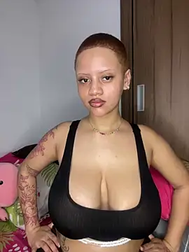 Snapshot of Charlotee_ chatting on October 16, 9:17 am Charlotee online show from October 16, 9:17 am